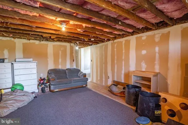 $1,100,000 | 2860 Highway 22, Fredericksburg, PA 17026