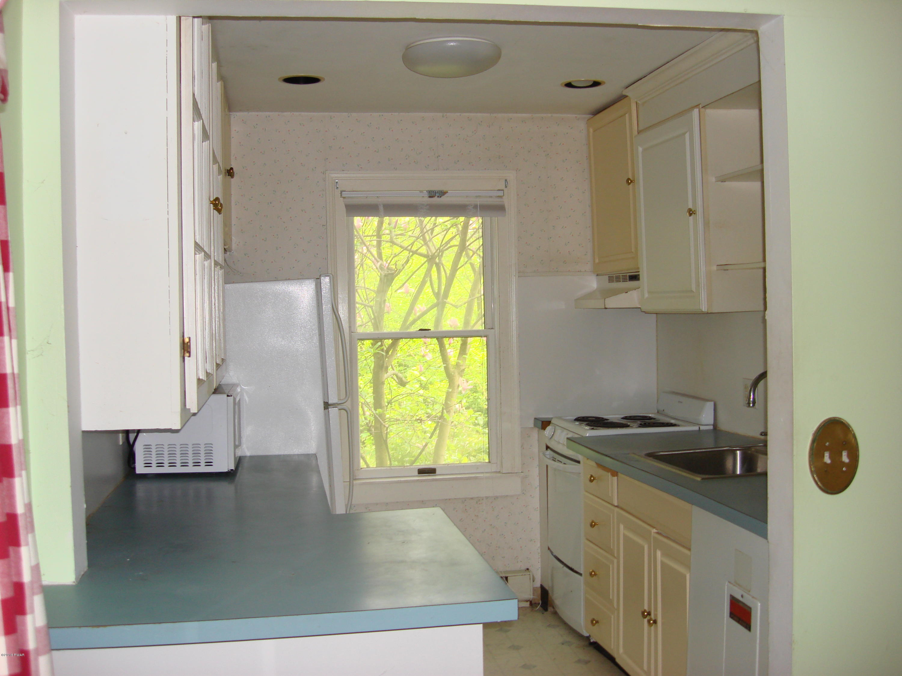 271 A Silver Lake Road Dingmans Ferry, PA 18328 - Photo 3 of 74
