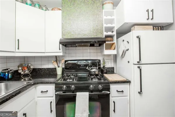 $2,300 | 952 Myrtle Street Northeast, Unit 2, Atlanta, GA 30309
