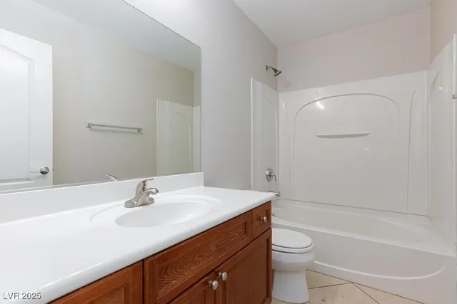 $2,800 | 3536 West Perching Bird Lane, North Las Vegas, NV 89084