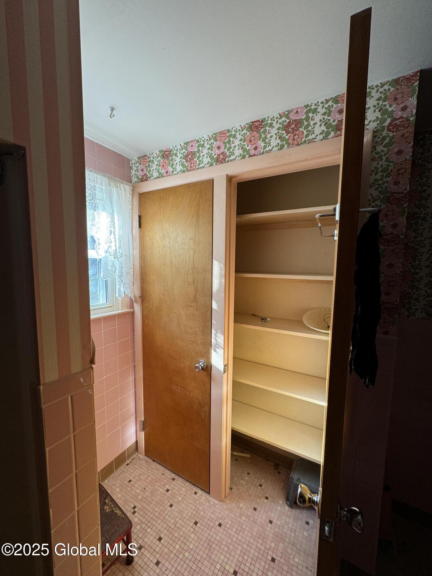 195 Bullock Road New Scotland, NY 12159 - Photo 14 of 51 IMG_9563