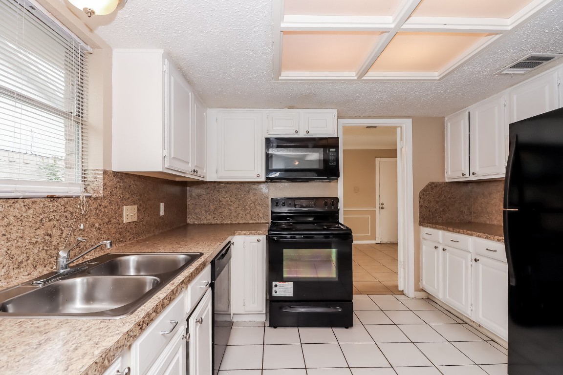 7431 Navidad Road Houston, TX 77083 - Photo 9 of 18