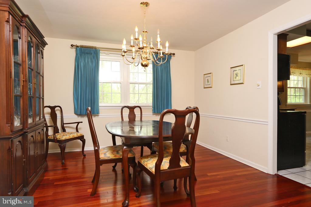 711 Brainerd Road Exton, PA 19341 - Photo 6 of 38 Dining Room w/Brazilian Hardwood Floors
