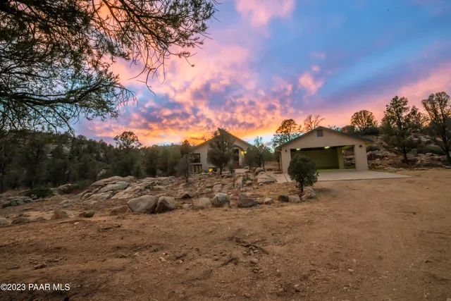 $975,000 | 18250 Backwoods Trail, Kirkland, AZ 86332