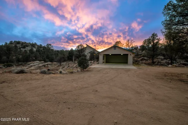 $975,000 | 18250 Backwoods Trail, Kirkland, AZ 86332