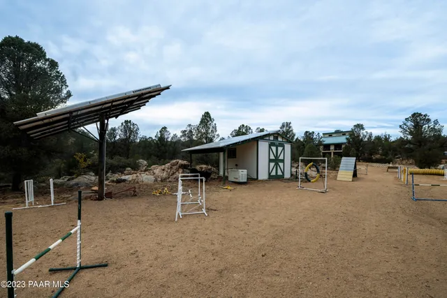 $975,000 | 18250 Backwoods Trail, Kirkland, AZ 86332