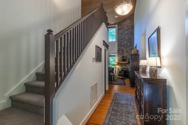 a view of entryway and hall