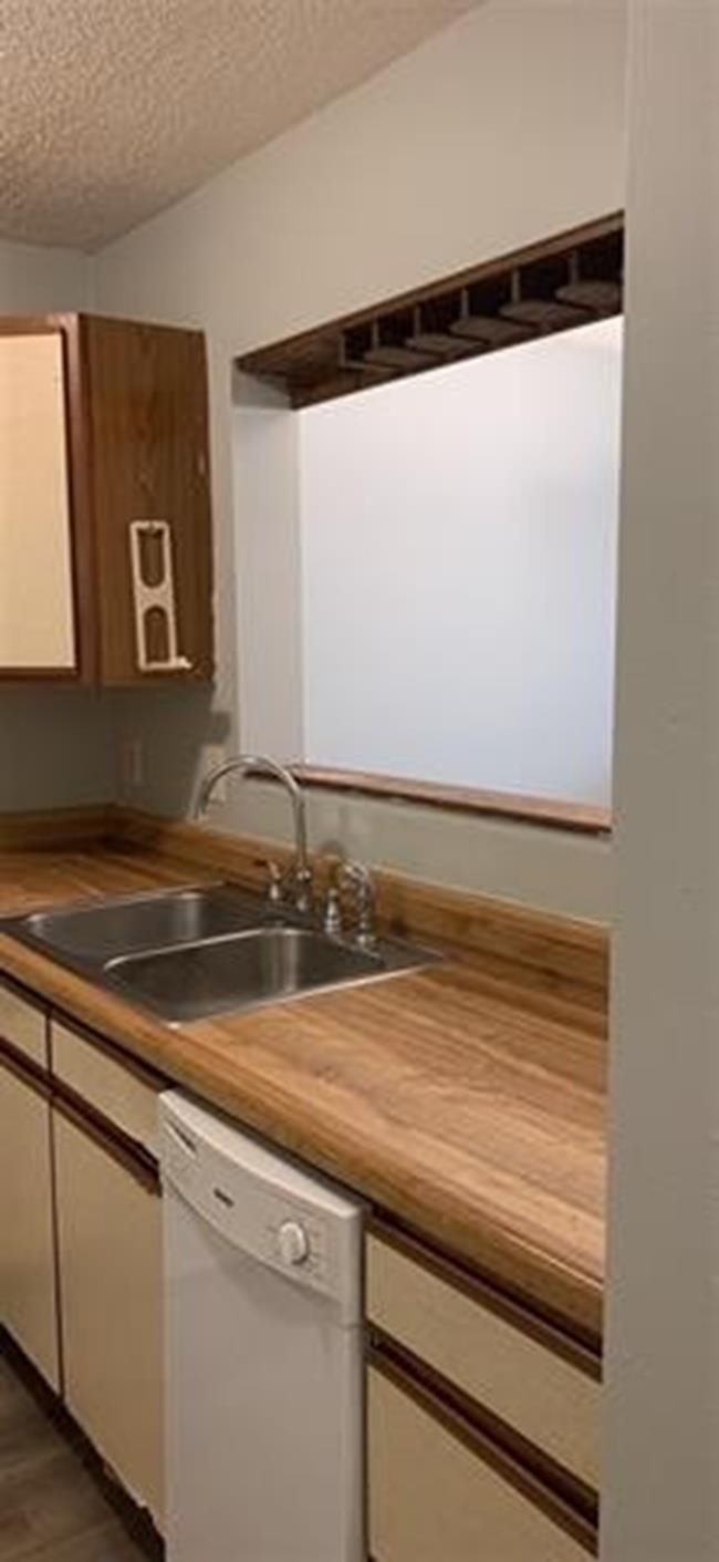1384 Hunters Road, Unit E Harrisonburg, VA 22801 - Photo 8 of 11