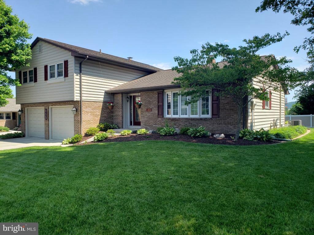 453 Clearview Road Hanover, PA 17331 - Photo 2 of 41 Gallery Image 2