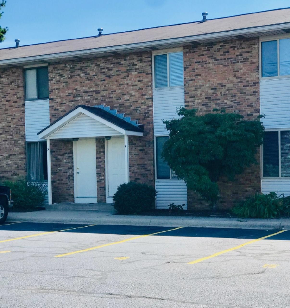 301 Riley Street, Unit 4 Holland, MI 49424 - Photo 1 of 13 IMG_0260