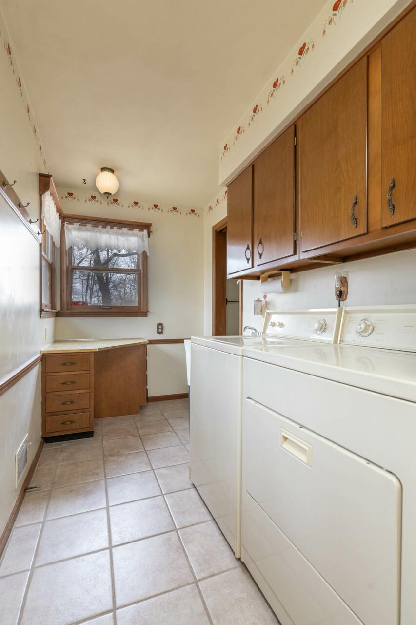 9435 Forest Preserve Road Rockton, IL 61072 - Photo 12 of 30 Gallery Image 12
