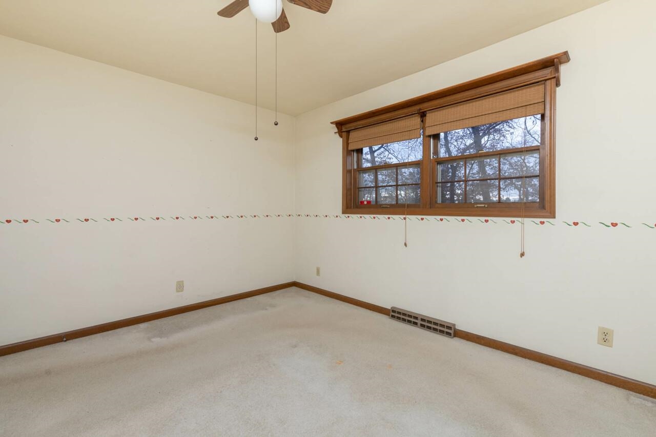 9435 Forest Preserve Road Rockton, IL 61072 - Photo 15 of 30 Gallery Image 15