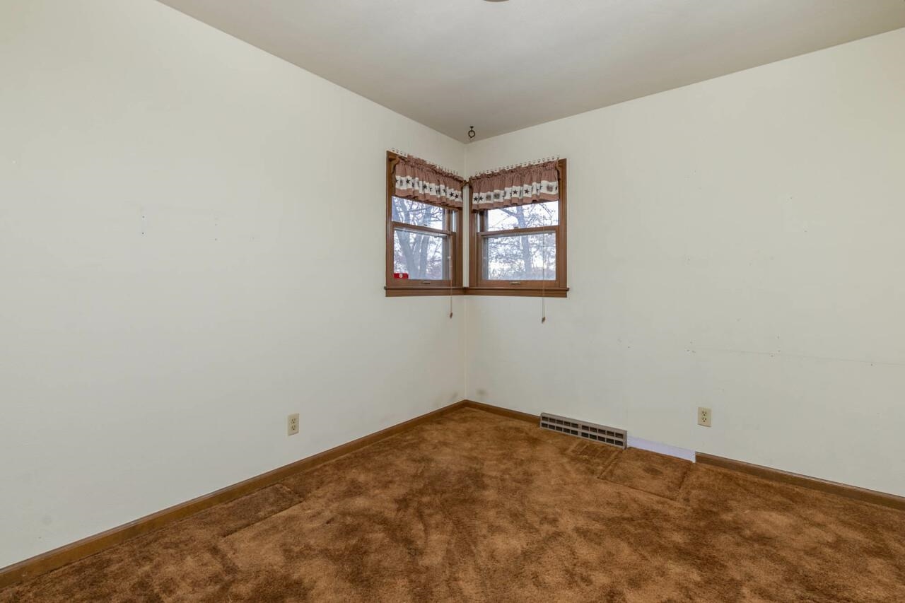 9435 Forest Preserve Road Rockton, IL 61072 - Photo 18 of 30 Gallery Image 18