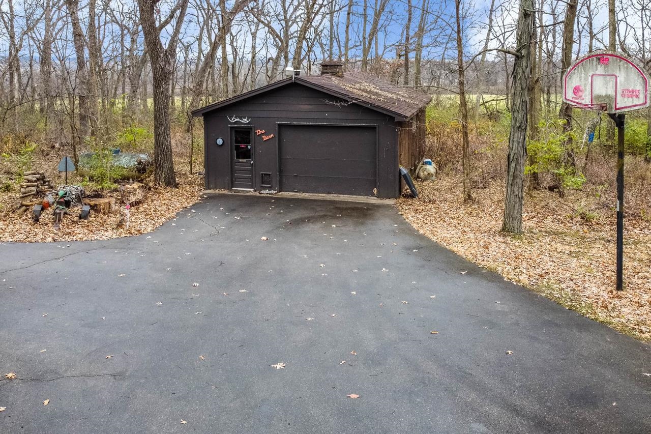9435 Forest Preserve Road Rockton, IL 61072 - Photo 24 of 30 Gallery Image 24