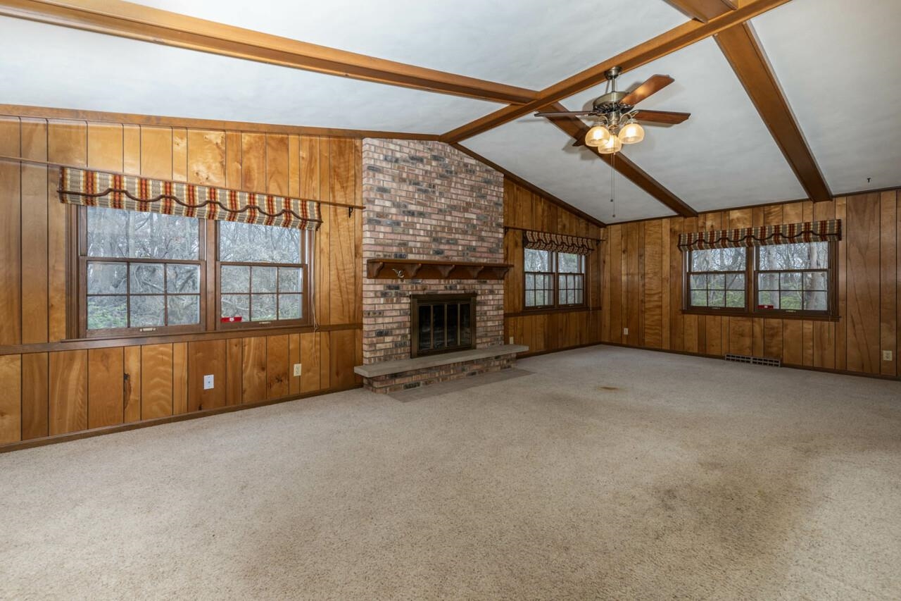 9435 Forest Preserve Road Rockton, IL 61072 - Photo 8 of 30 Gallery Image 8