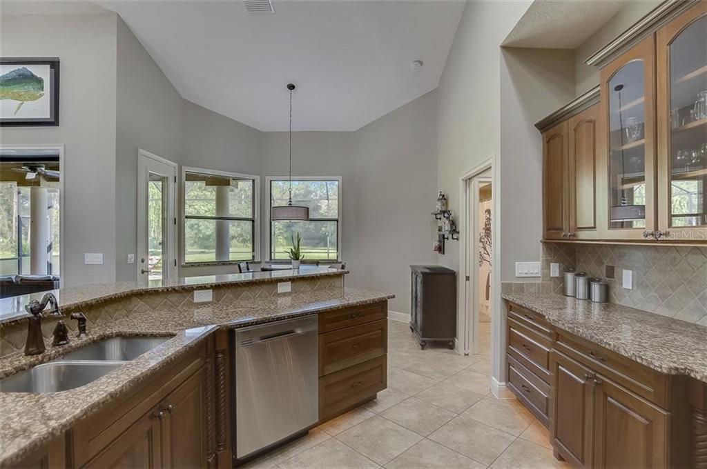 15422 Mulholland Road Parrish, FL 34219 - Photo 15 of 37 Gallery Image 15
