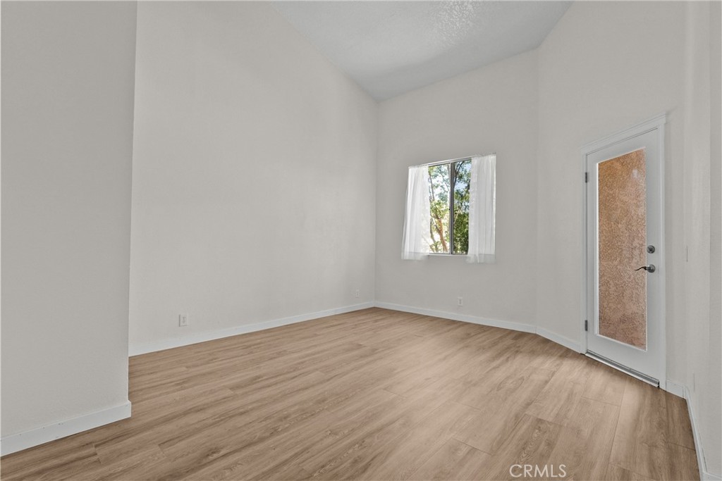 25511 Schubert Circle, Unit 142B Stevenson Ranch, CA 91381 - Photo 18 of 47 Primary Bedroom #1