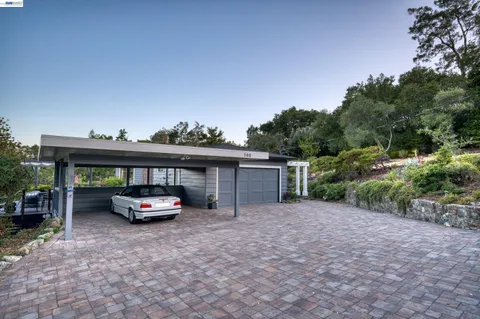 $4,750,000 | 140 Sheridan Way, Woodside, CA 94062