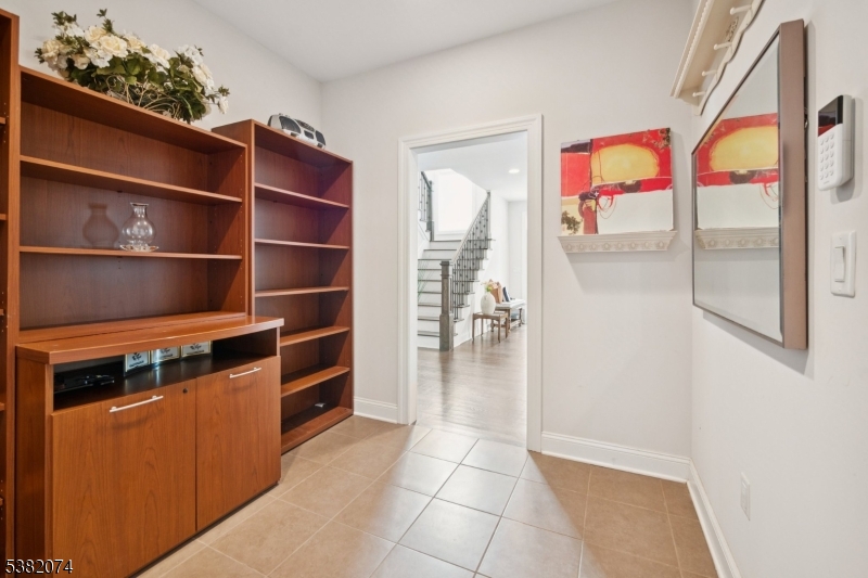 201 Monroe Court Whippany, NJ 07981 - Photo 18 of 36