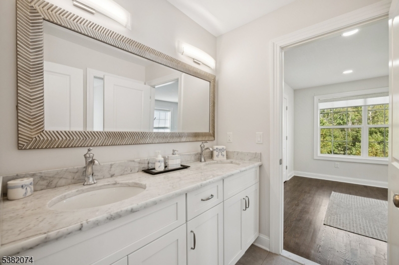 201 Monroe Court Whippany, NJ 07981 - Photo 27 of 36