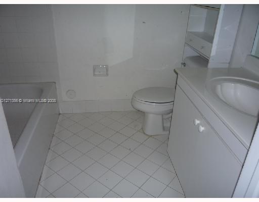 2920 Southeast 13th Road, Unit 10645 Homestead, FL 33035 - Photo 7 of 9 Gallery Image 7