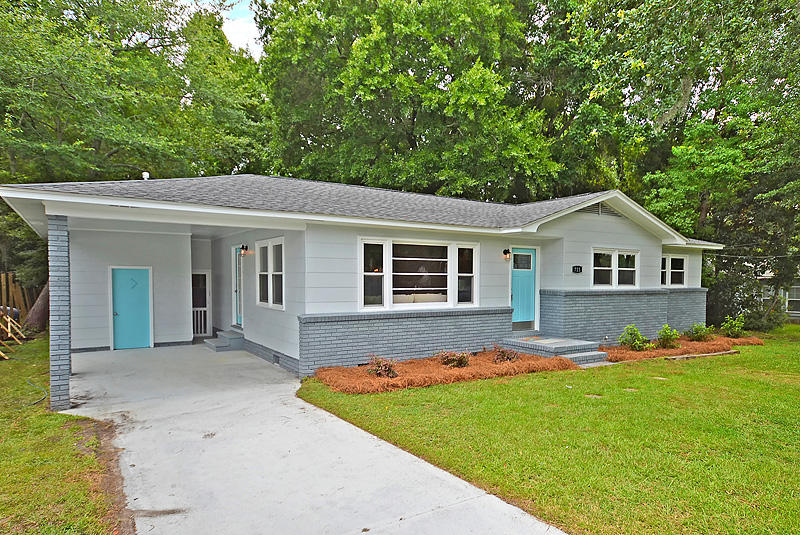 723 Blitchridge Road Charleston, SC 29407 - Photo 1 of 1 Welcome Home to 723 Blitchridge Road!