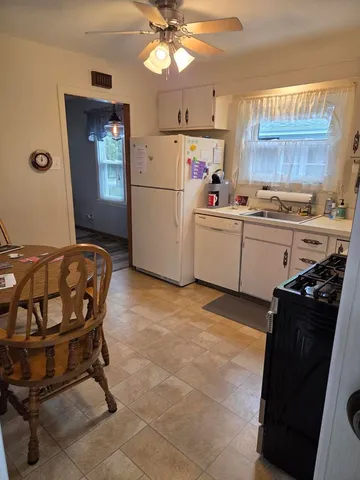 $339,000 | 215 Brice Avenue, Mundelein, IL 60060