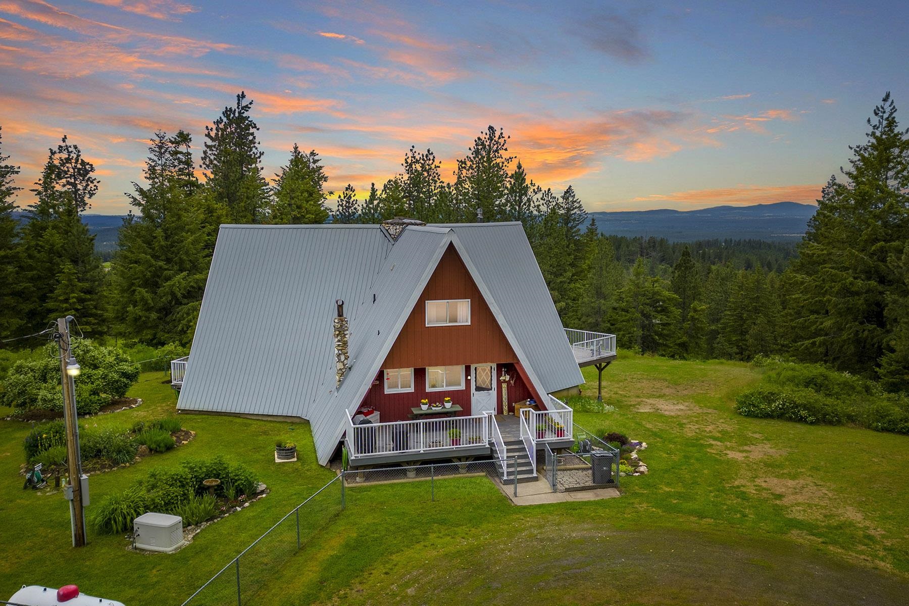 14220 East Tallman Road Chattaroy, WA 99003 - Photo 1 of 36 Gallery Image 1