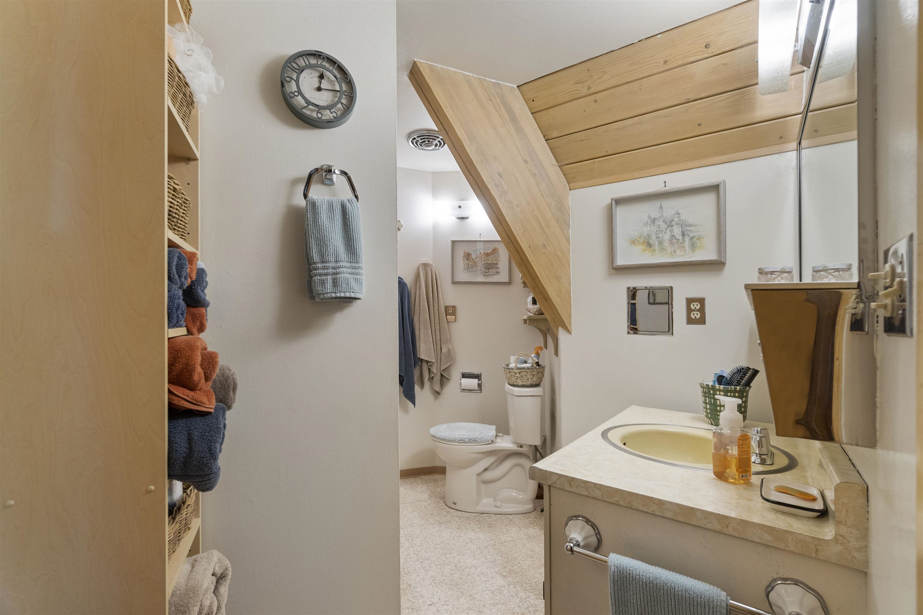 14220 East Tallman Road Chattaroy, WA 99003 - Photo 19 of 36 Gallery Image 19