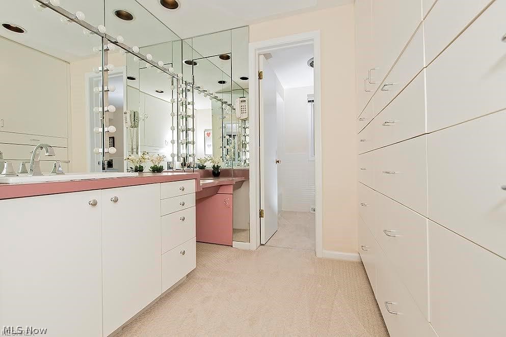 2770 Belgrave Road Cleveland, OH 44124 - Photo 20 of 27