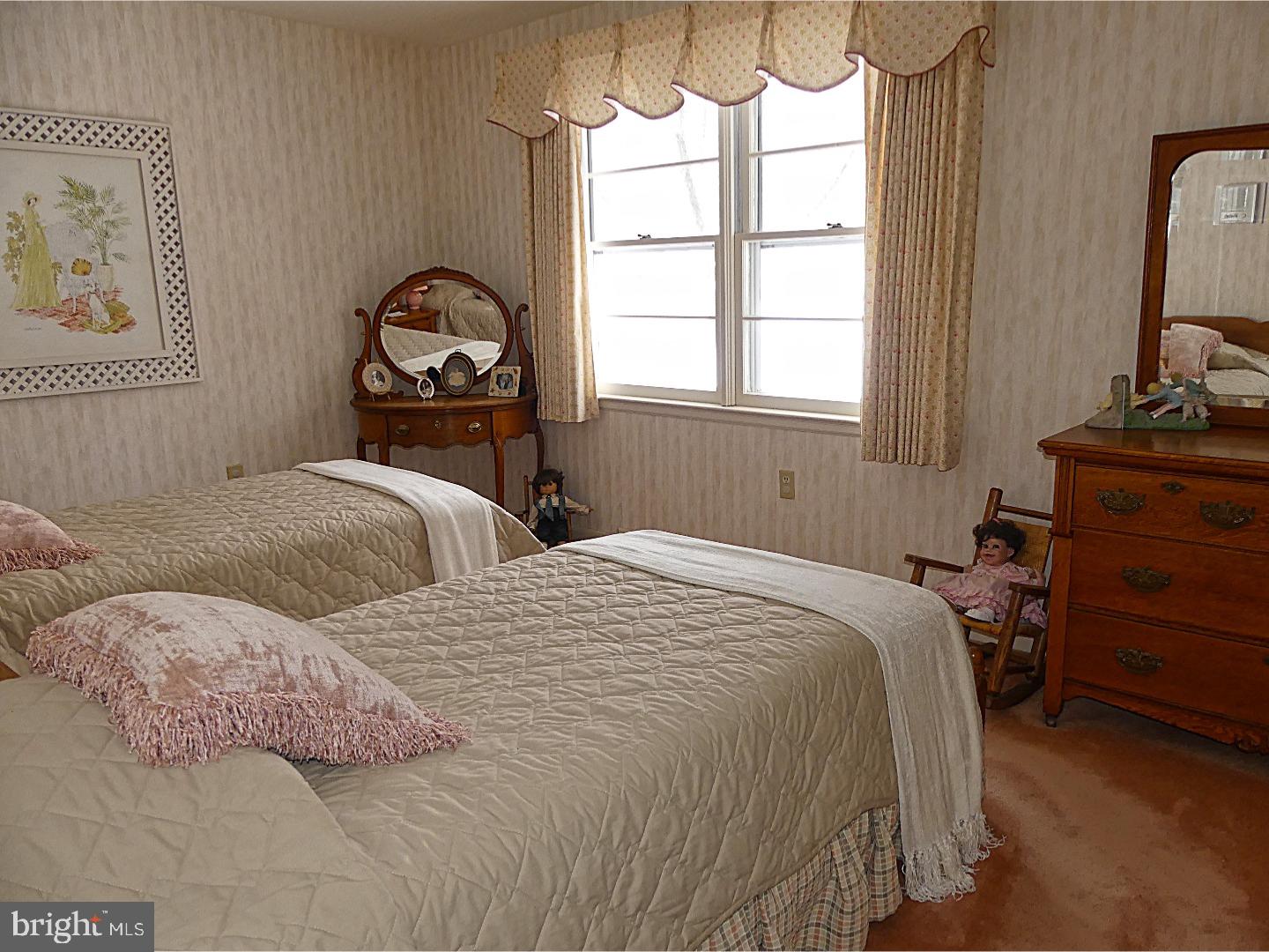 1626 Farr Road Wyomissing, PA 19610 - Photo 23 of 24 Bedroom