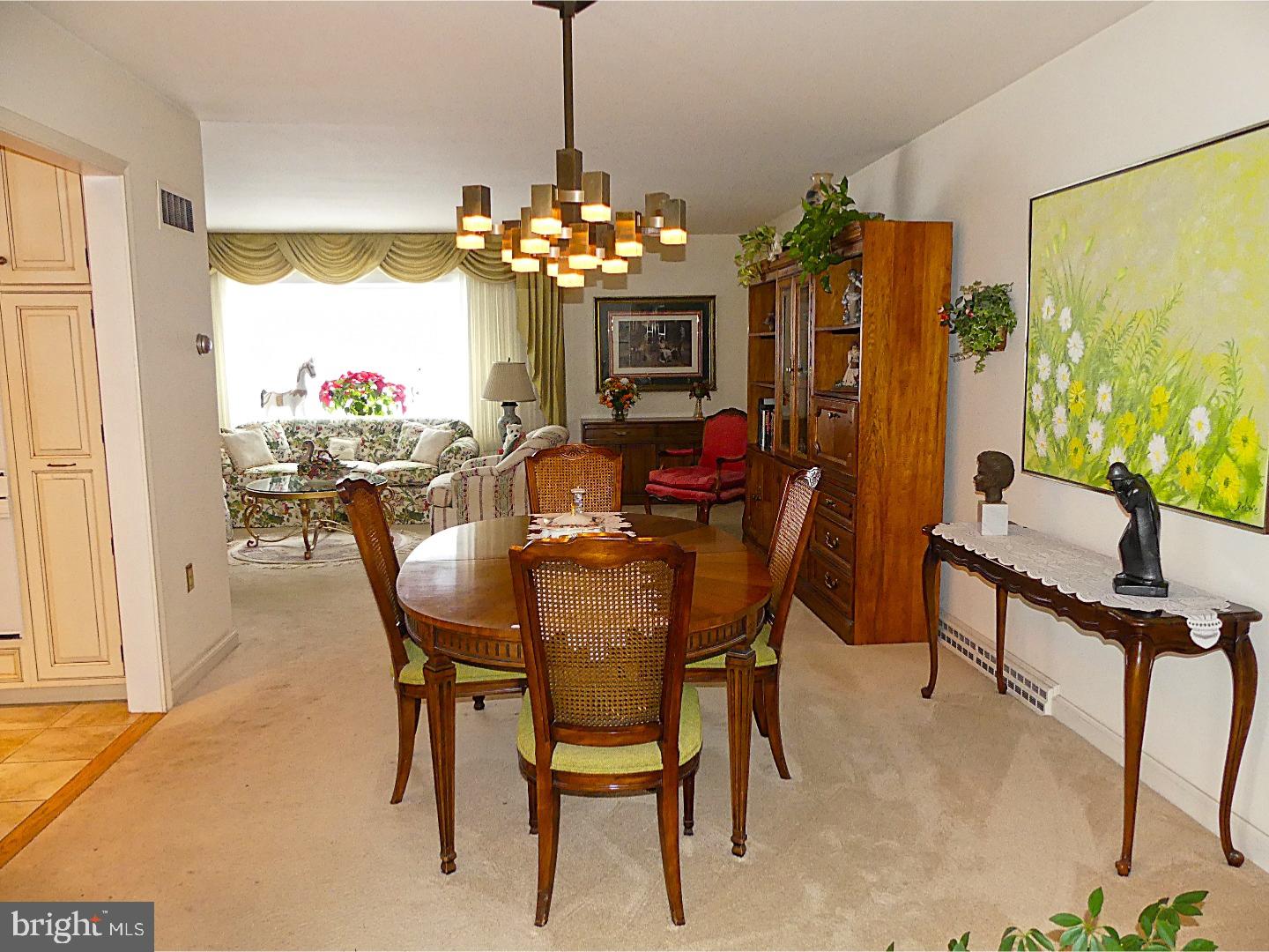 1626 Farr Road Wyomissing, PA 19610 - Photo 10 of 24 Dining Room