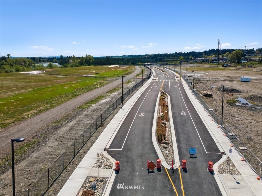 3010 34th Place Everett, WA 98201 - Photo 34 of 39 a view of a city skyline from a balcony