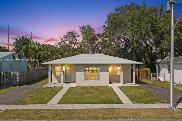 $544,500 | 208 Southwest 2nd Place, Dania Beach, FL 33004