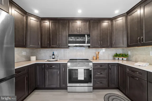 $549,900 | 398A Fuchsia Plaza, Monroe Township, NJ 08831