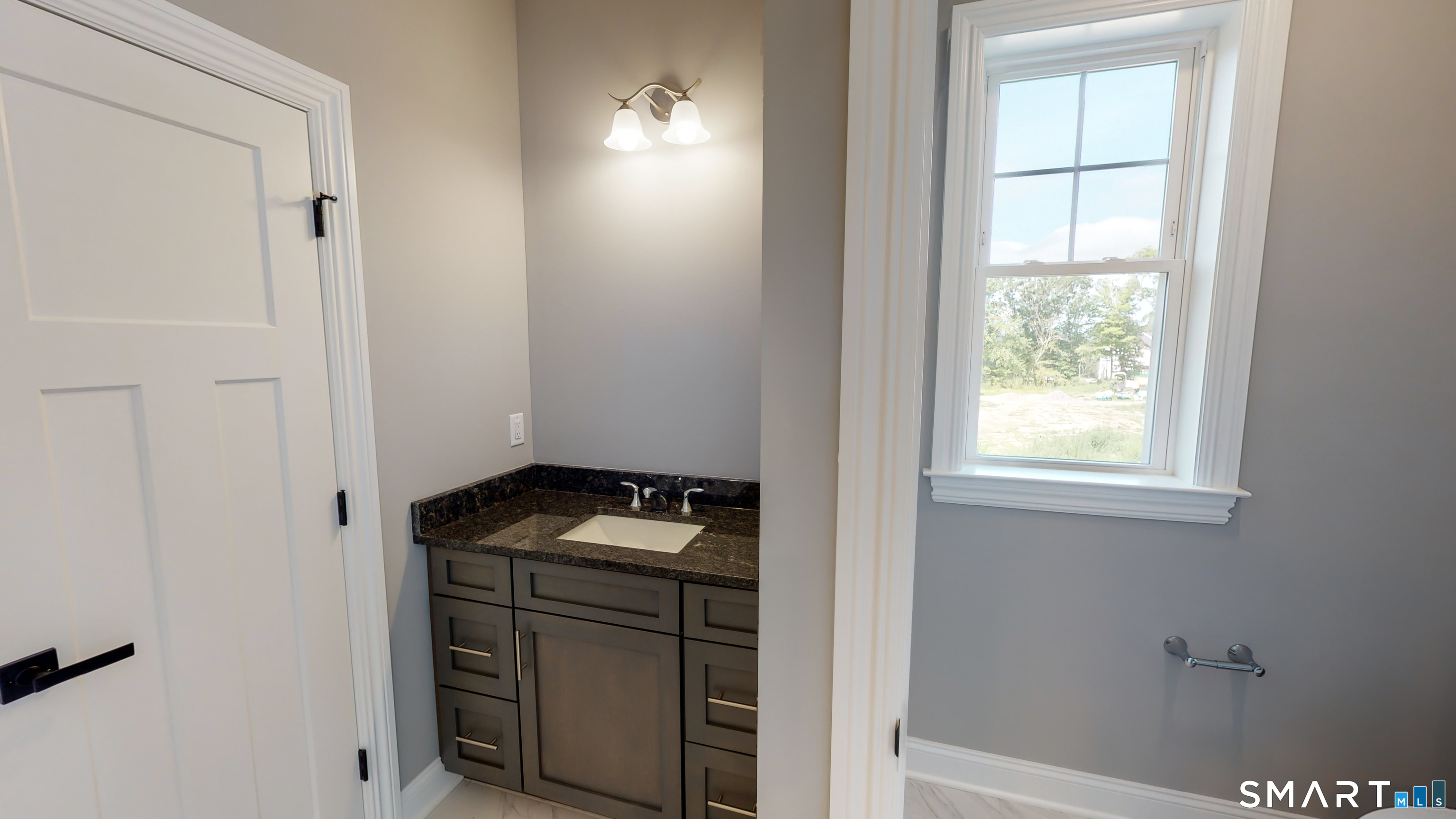 18 Twin Valley Road East Lyme, CT 06333 - Photo 22 of 26 a utility room with window washer and dryer