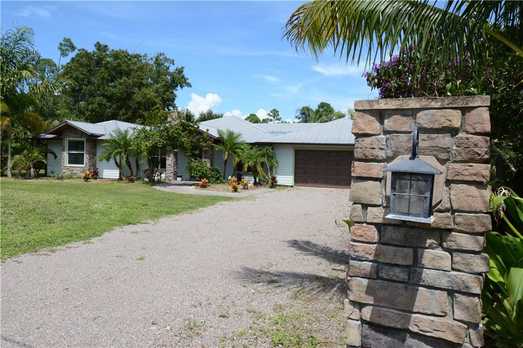 1855 Southwest Ranch Trail Stuart, FL 34997 - Photo 10 of 35 Gallery Image 10
