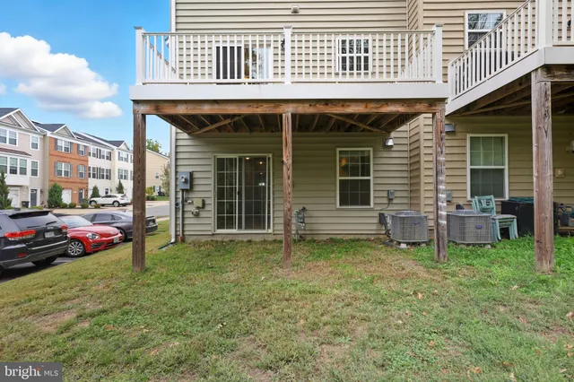 a picture of a bench in a room