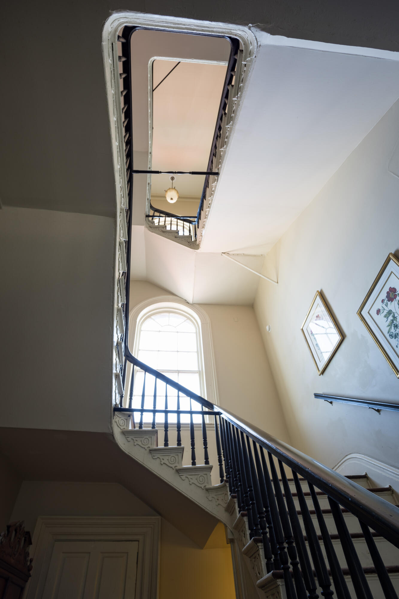 12 Bee Street, Unit B Charleston, SC 29403 - Photo 8 of 35 12 Bee St (36)