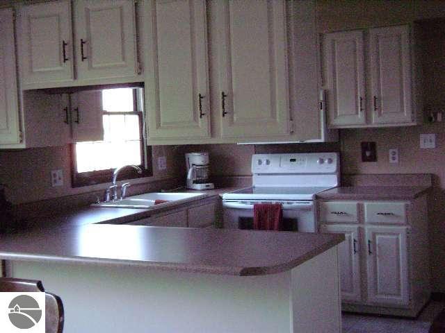 10861 East 20 Road Manton, MI 49663 - Photo 4 of 15 1691019-3.JPG