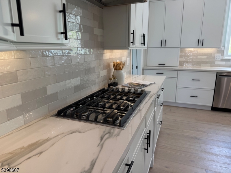 3 Bristol Ridge Boonton, NJ 07005 - Photo 13 of 50