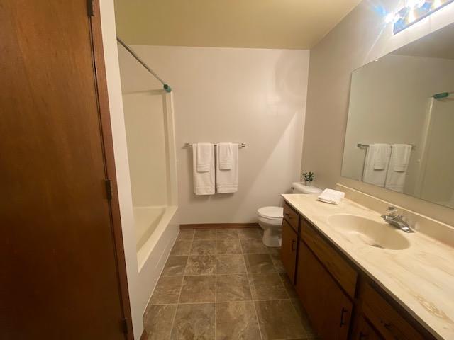754 County Rd F West, Unit 909 Shoreview, MN 55126 - Photo 15 of 16