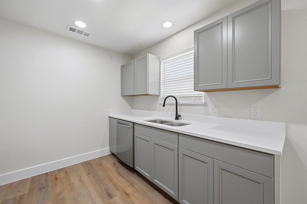 6656 Starnes Road Watauga, TX 76148 - Photo 12 of 34