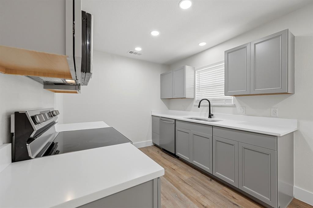 6656 Starnes Road Watauga, TX 76148 - Photo 20 of 34