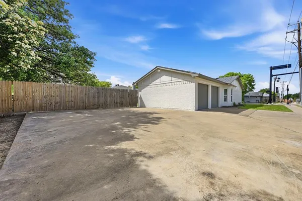 $269,900 | 6656 Starnes Road, Watauga, TX 76148
