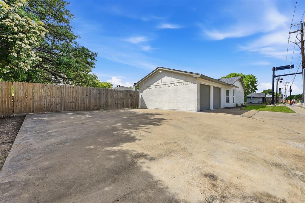 6656 Starnes Road Watauga, TX 76148 - Photo 31 of 34