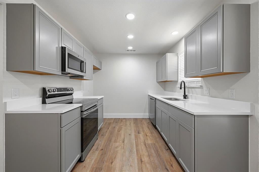 6656 Starnes Road Watauga, TX 76148 - Photo 6 of 34