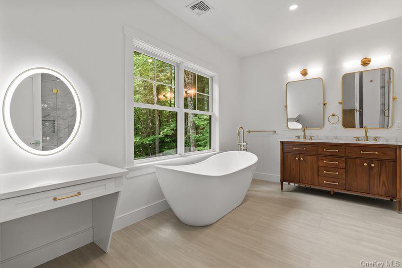 86 Old Logging Road Pound Ridge, NY 10576 - Photo 27 of 50 Primary bathroom