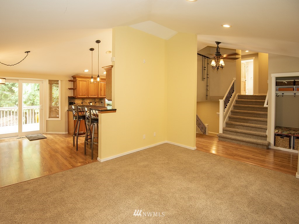 21922 Southeast 255th Place Maple Valley, WA 98038 - Photo 11 of 40