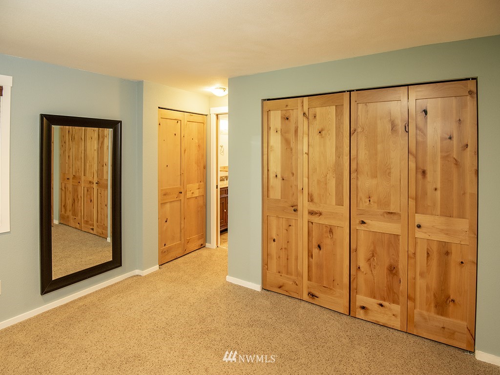 21922 Southeast 255th Place Maple Valley, WA 98038 - Photo 14 of 40 a view of an empty room with window